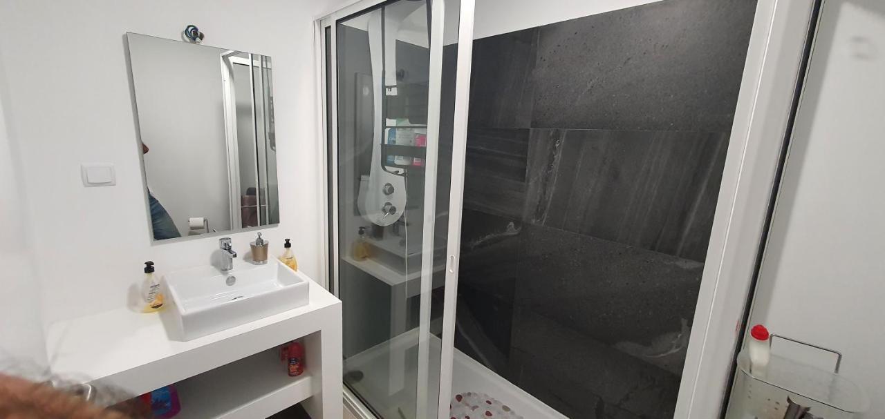 Apartamento T2-5M Aeroporto Cr7 Santa Cruz  Exteriér fotografie